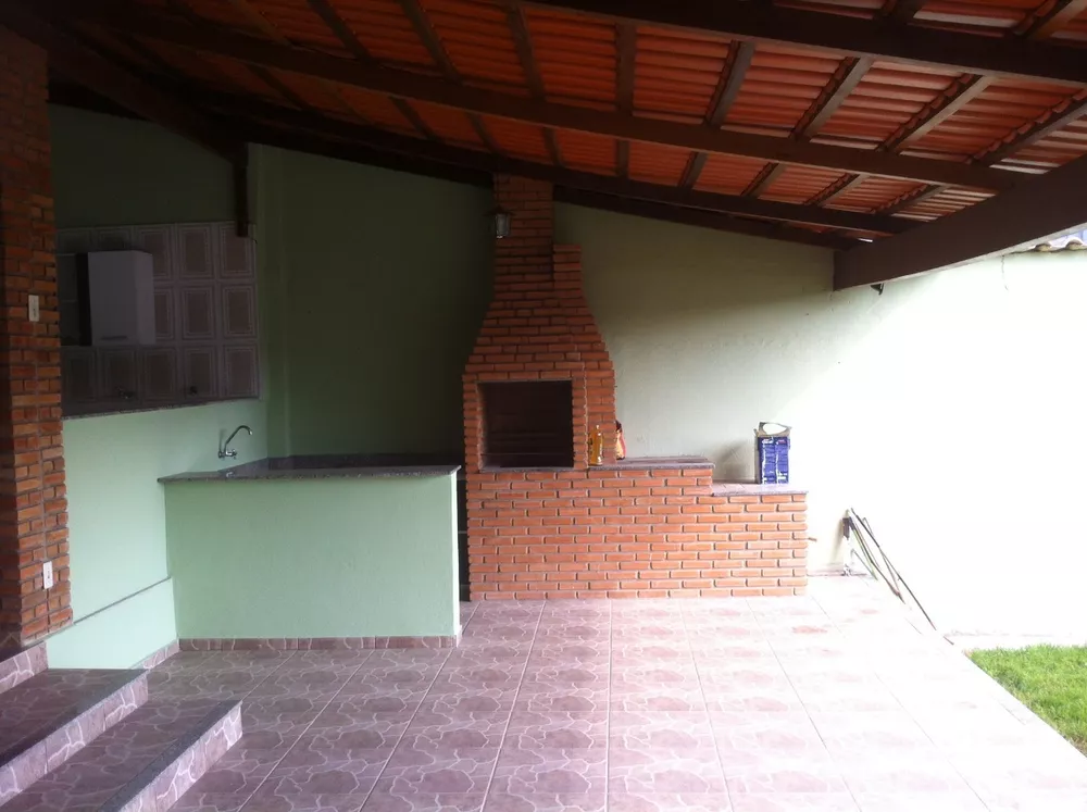 Casa à venda com 2 quartos, 100m² - Foto 4