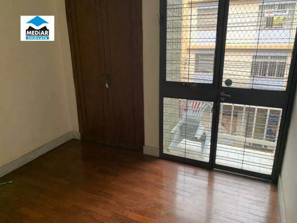 Apartamento à venda com 3 quartos, 90m² - Foto 1