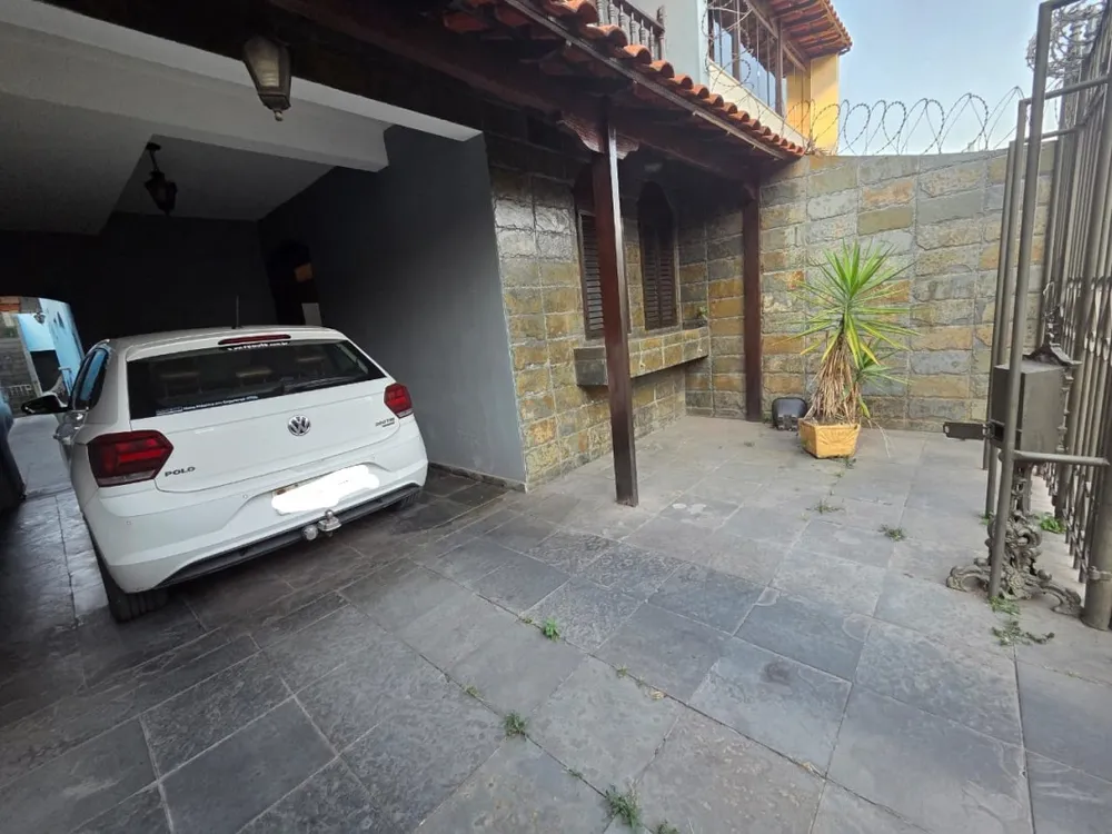 Casa, 4 quartos, 250 m² - Foto 2