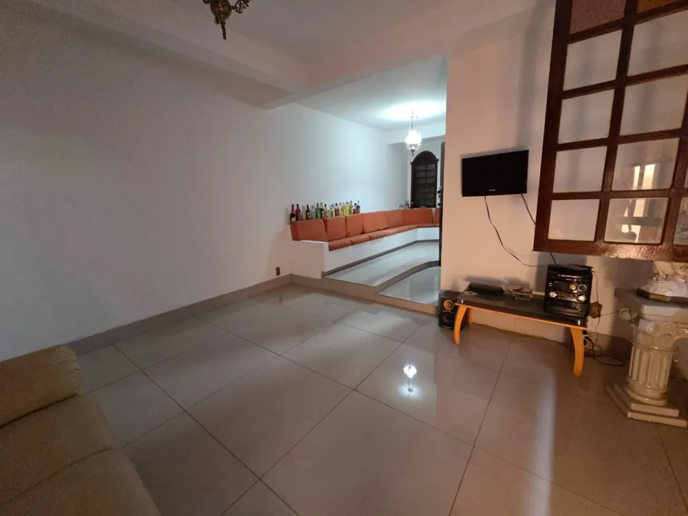 Casa, 4 quartos, 250 m² - Foto 12