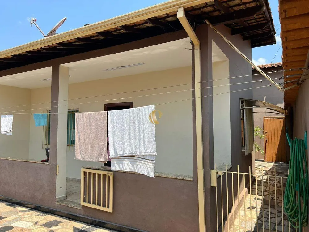 Casa, 4 quartos, 217 m² - Foto 2