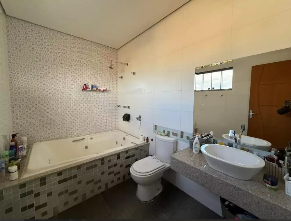 Casa, 5 quartos, 256 m² - Foto 4