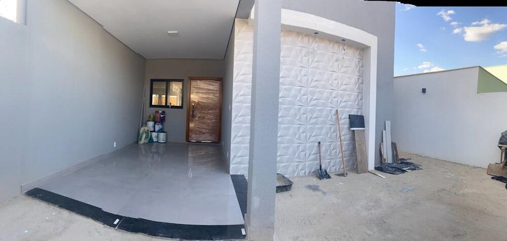 Casa à venda com 3 quartos, 130m² - Foto 1