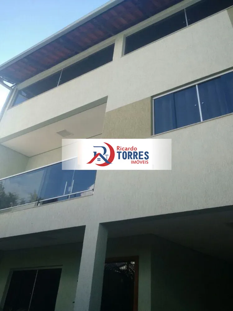 Casa, 3 quartos, 210 m² - Foto 1