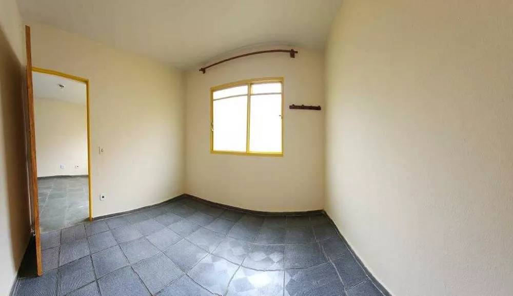 Casa para alugar com 2 quartos, 53m² - Foto 1