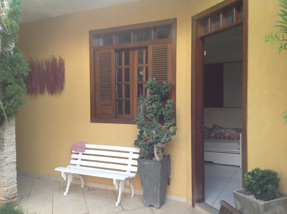 Casa, 4 quartos, 270 m² - Foto 2
