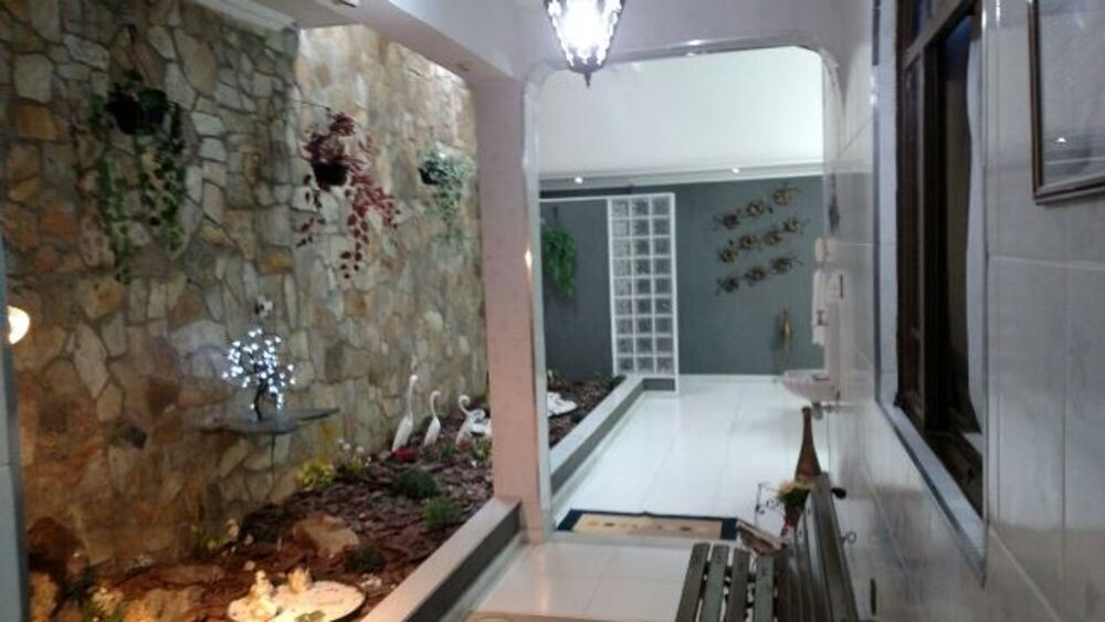 Casa à venda com 3 quartos, 435m² - Foto 1