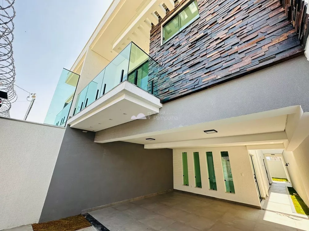 Casa à venda com 4 quartos, 180m² - Foto 2