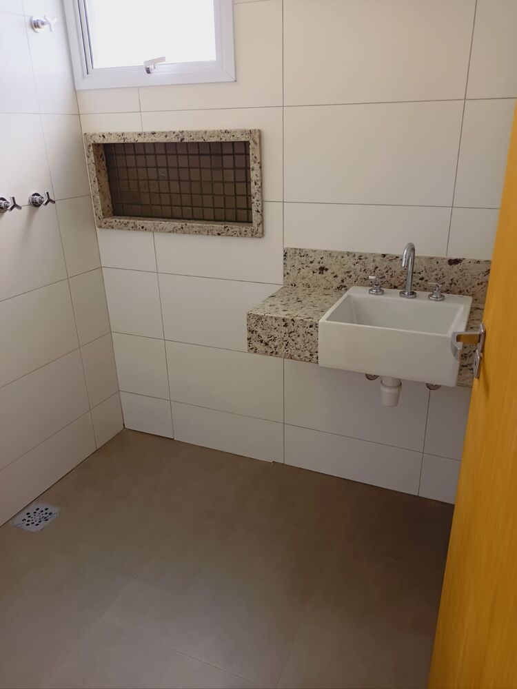 Apartamento à venda com 3 quartos, 84m² - Foto 3