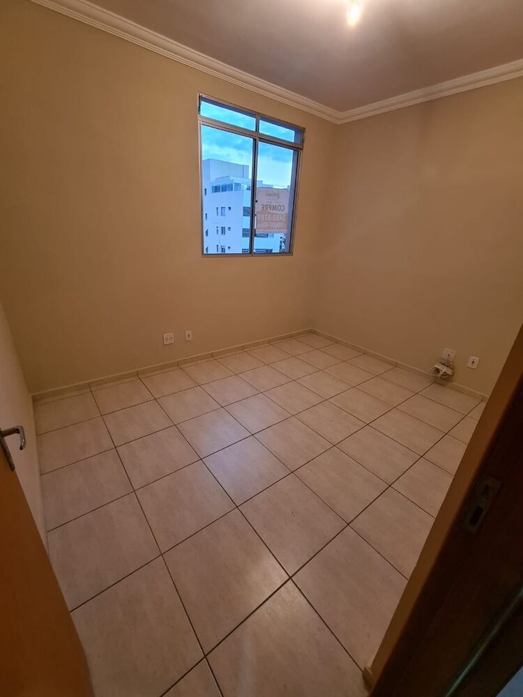 Apartamento à venda com 2 quartos, 55m² - Foto 3