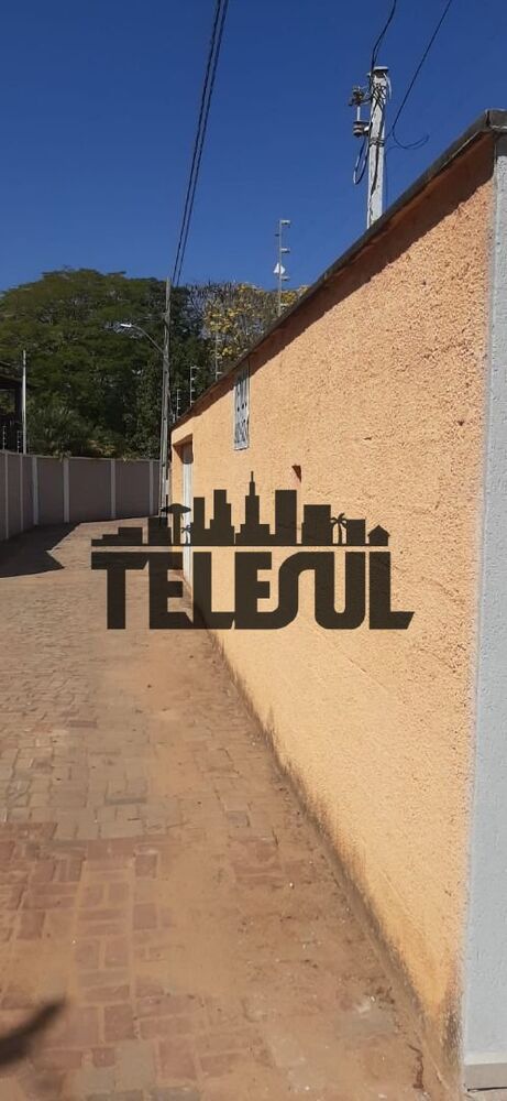 Chácara à venda com 3 quartos, 594m² - Foto 1