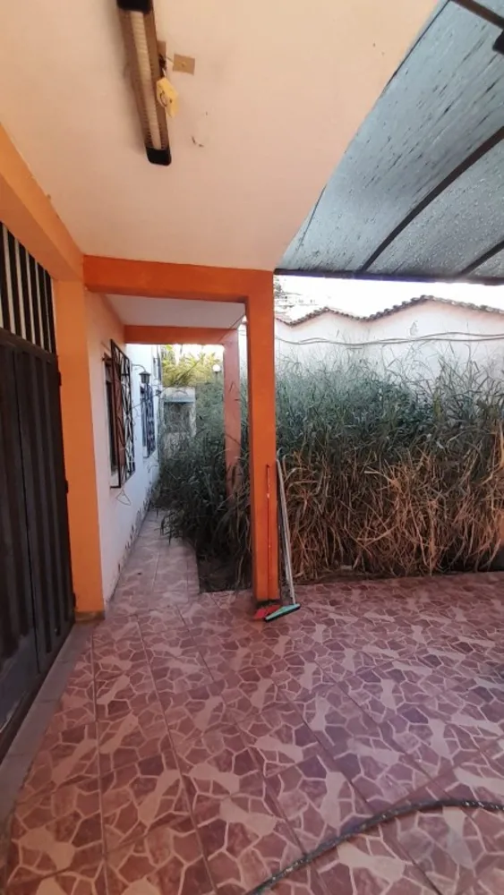 Casa, 4 quartos, 360000 m² - Foto 2