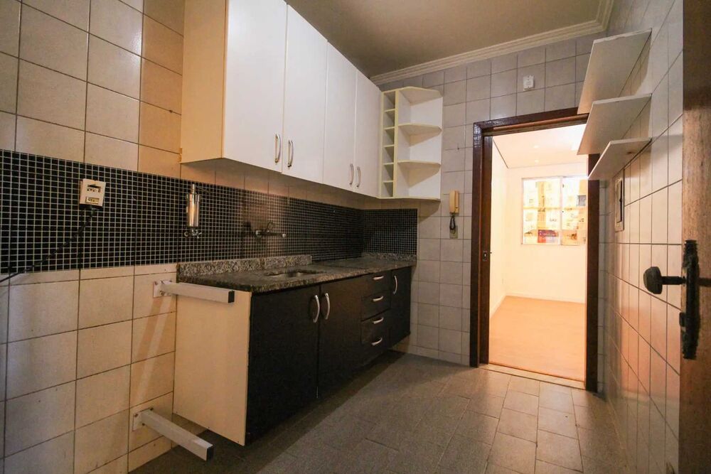 Apartamento à venda com 3 quartos, 80m² - Foto 13
