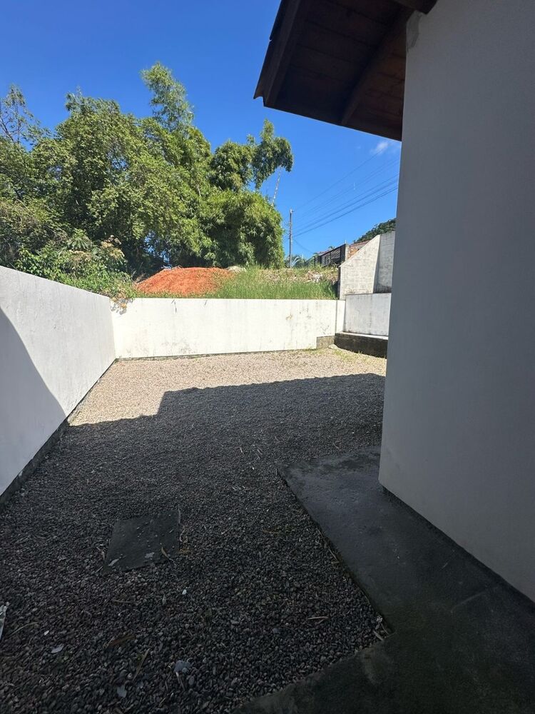 Casa à venda com 3 quartos, 79m² - Foto 6