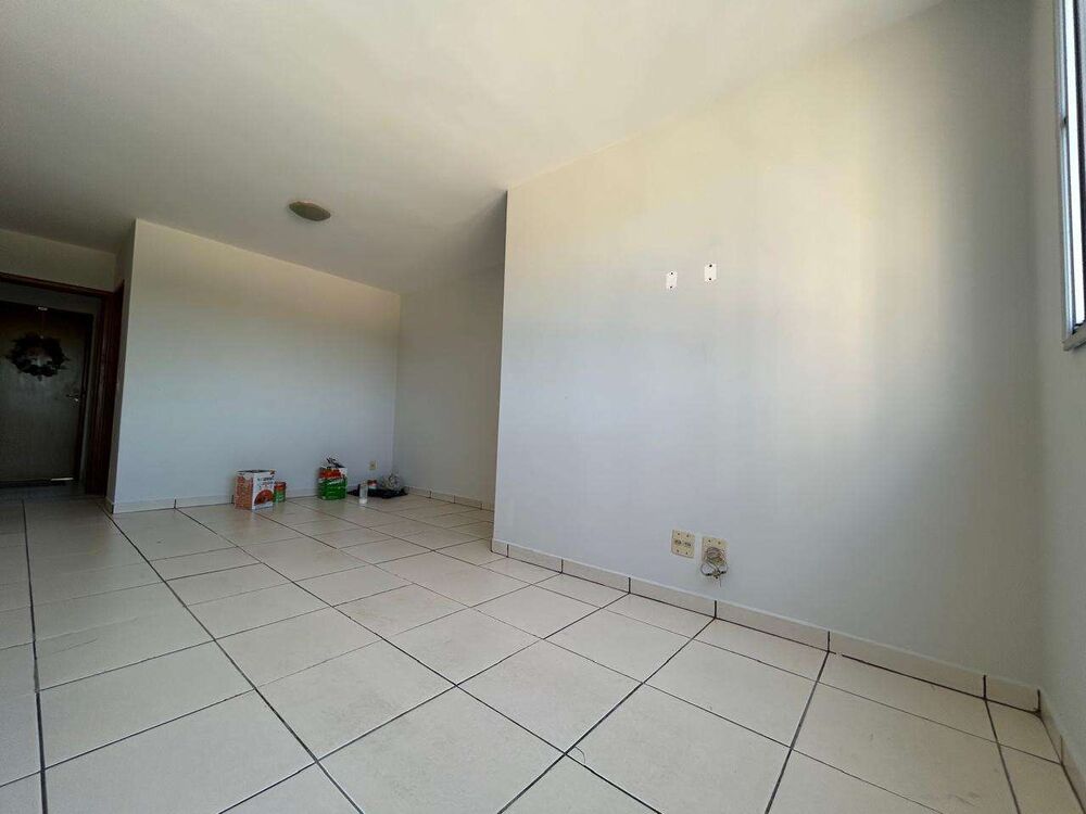 Apartamento à venda com 3 quartos, 81m² - Foto 3