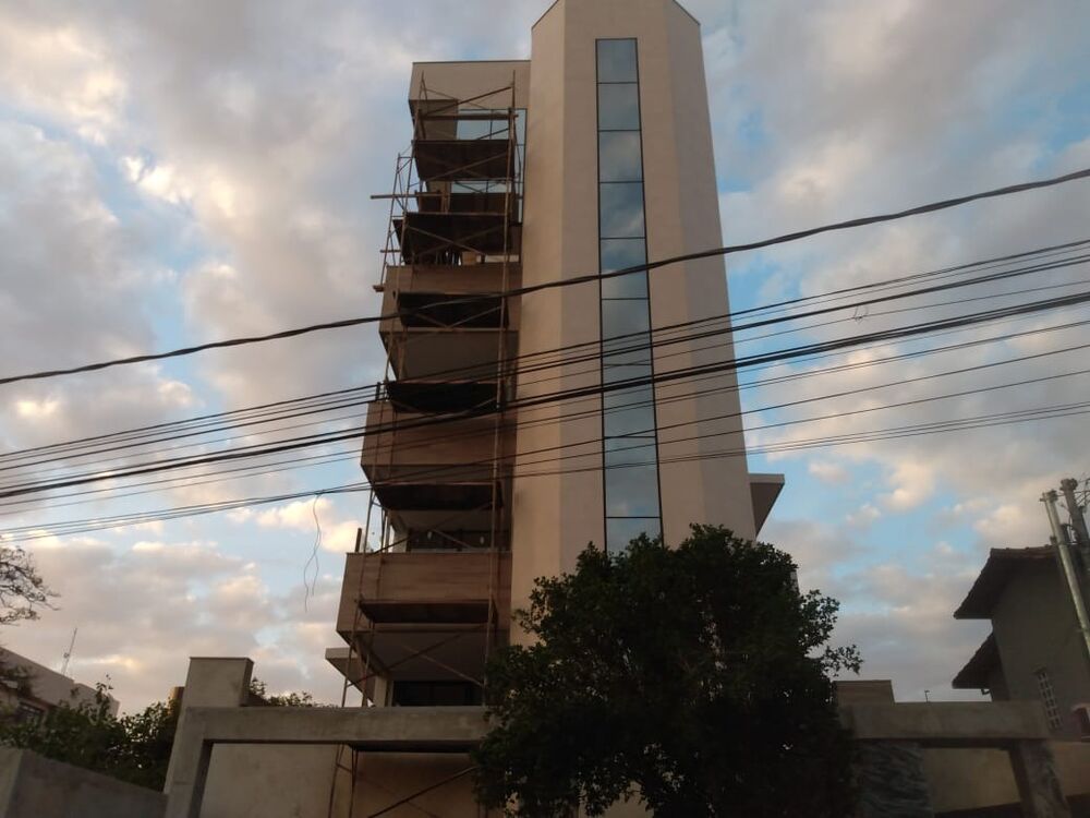 Apartamento à venda com 4 quartos, 148m² - Foto 1