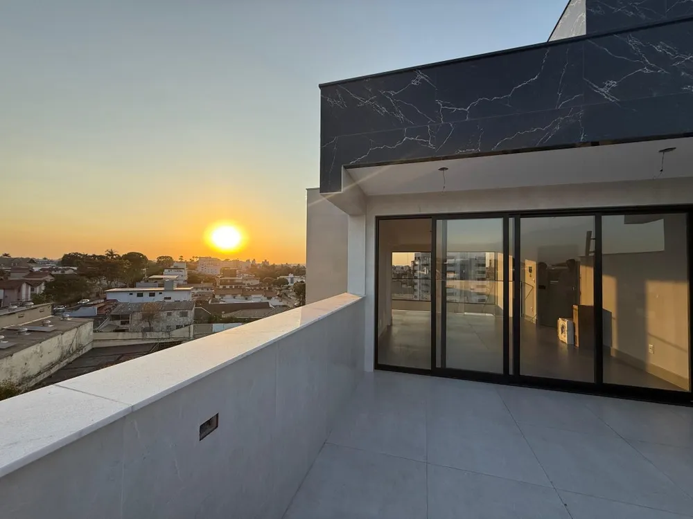 Cobertura, 3 quartos, 195 m² - Foto 6