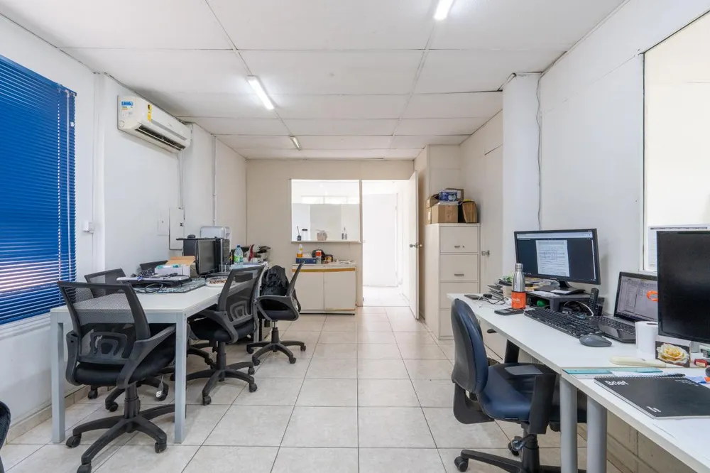 Casa, 1 quarto, 377 m² - Foto 1