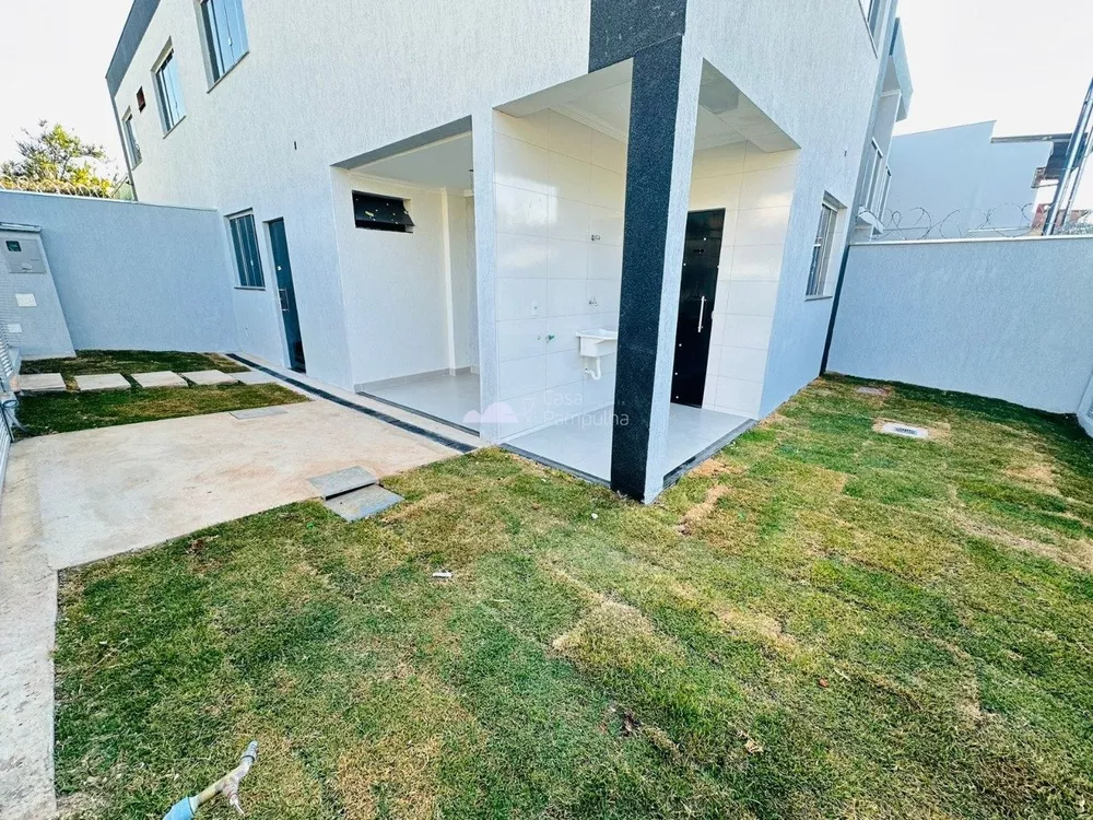 Casa à venda com 3 quartos, 154m² - Foto 1