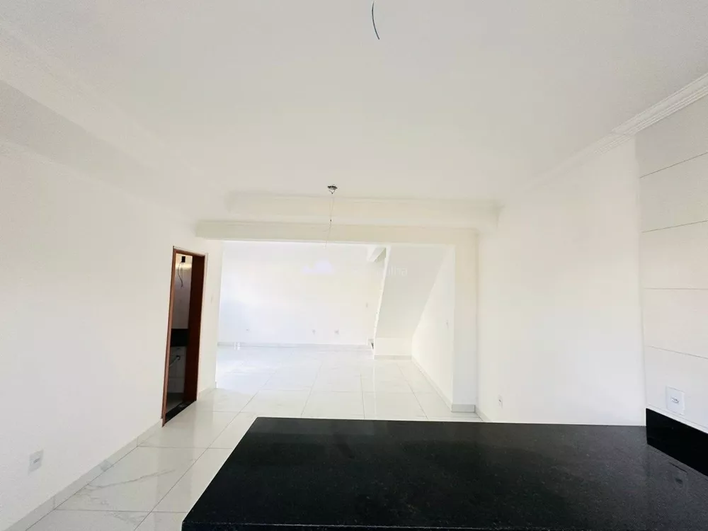 Casa à venda com 3 quartos, 154m² - Foto 11