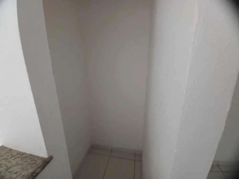 Sala-Conjunto, 2280 m² - Foto 2