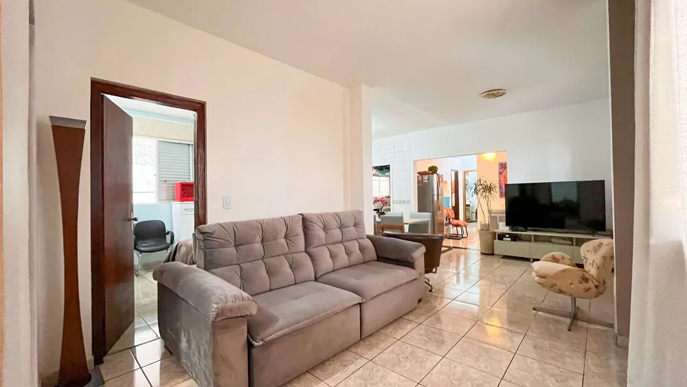 Casa, 5 quartos, 395 m² - Foto 2