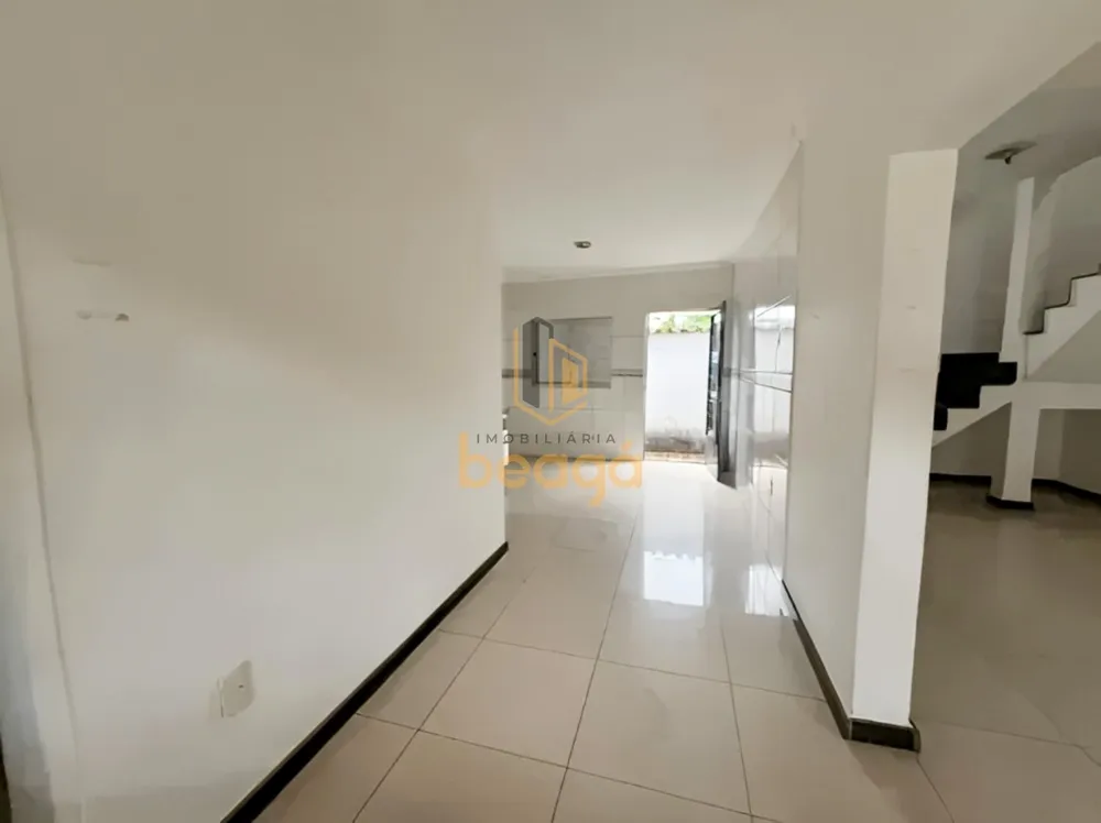 Casa, 4 quartos, 227 m² - Foto 2