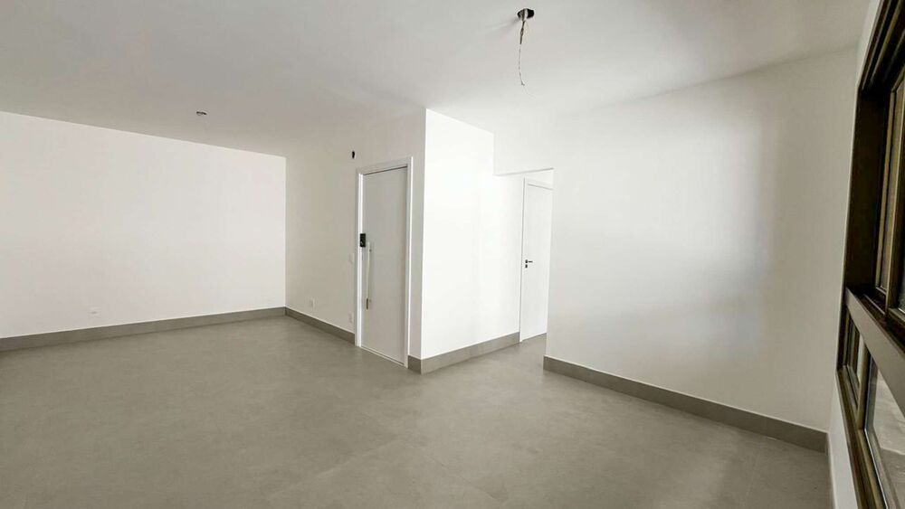 Apartamento à venda com 3 quartos, 88m² - Foto 2