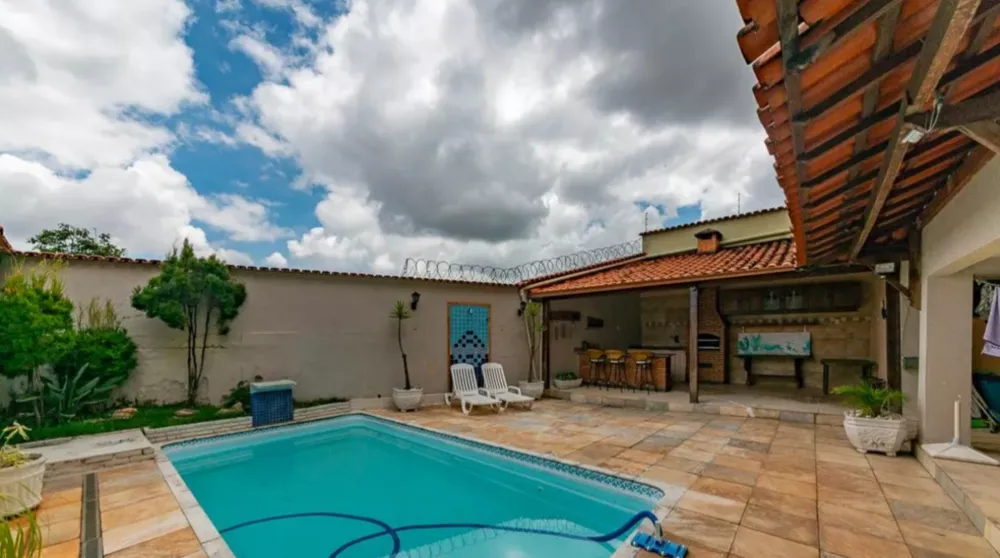 Casa, 4 quartos, 551 m² - Foto 1