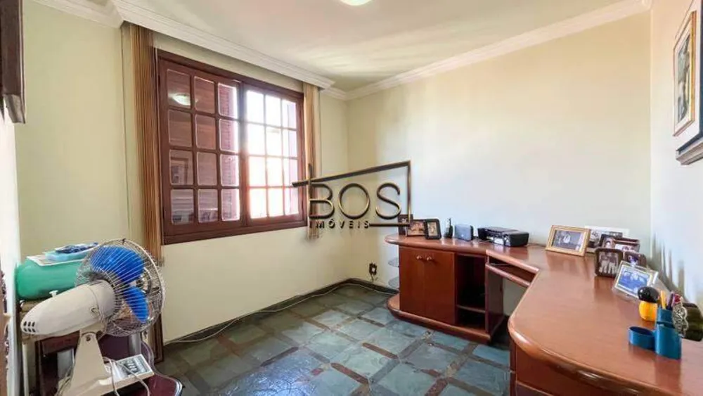 Casa, 5 quartos, 445 m² - Foto 1