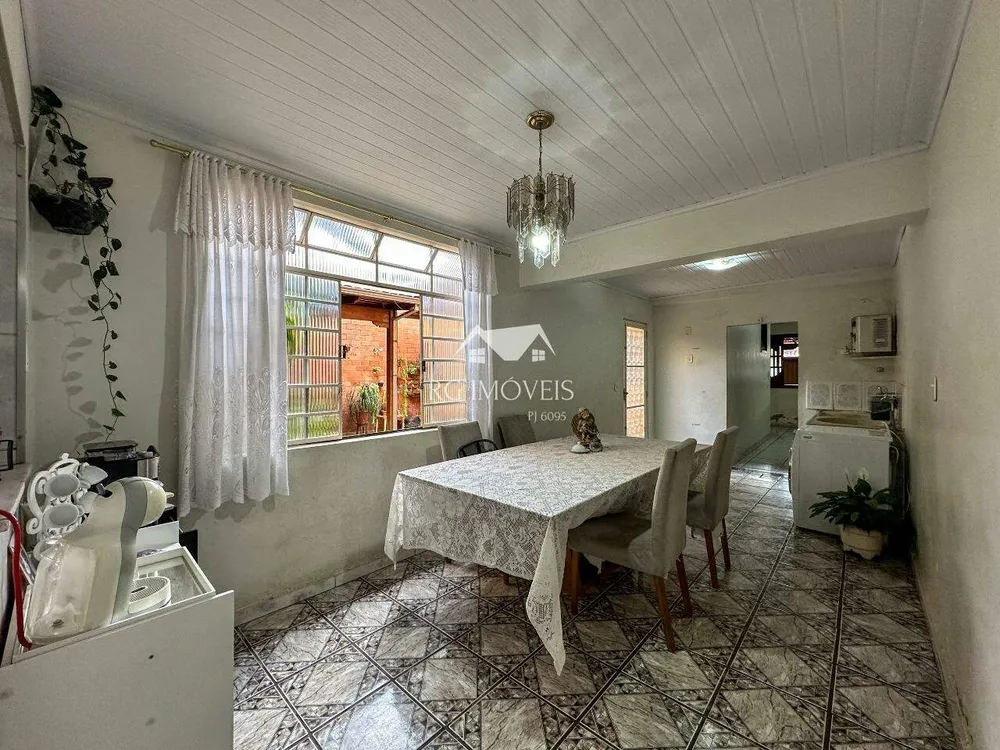 Casa, 5 quartos, 244 m² - Foto 3