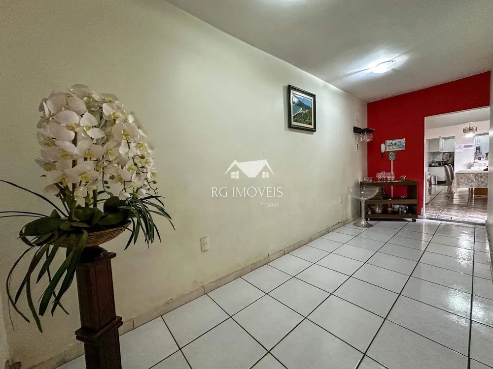 Casa, 5 quartos, 244 m² - Foto 1