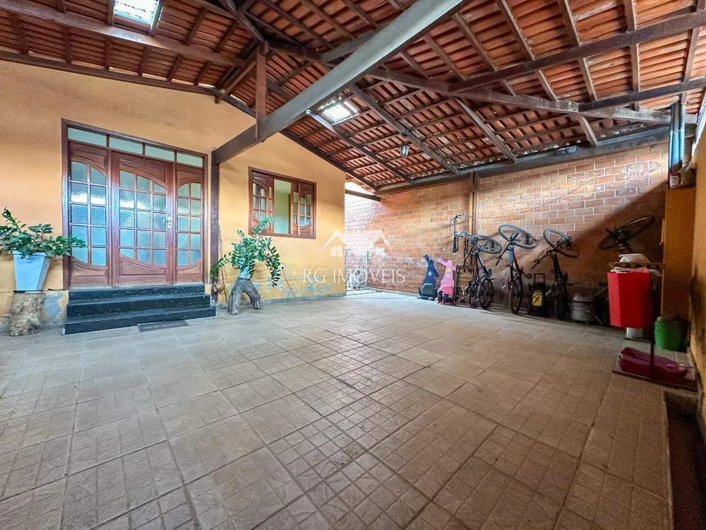 Casa, 5 quartos, 244 m² - Foto 3
