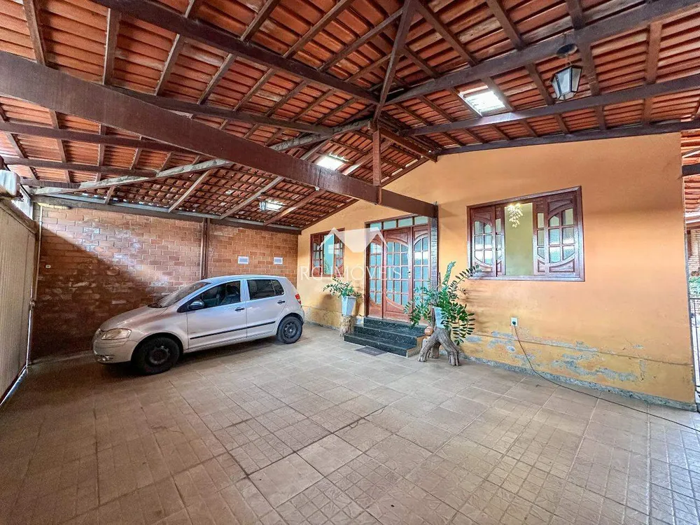 Casa, 5 quartos, 244 m² - Foto 2