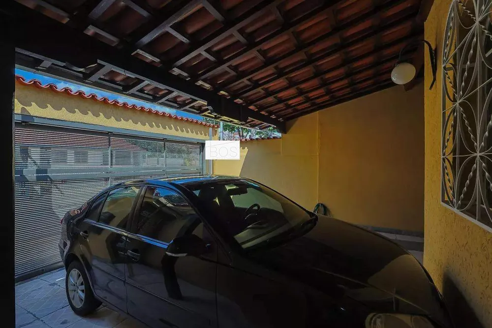 Casa, 4 quartos, 240 m² - Foto 1