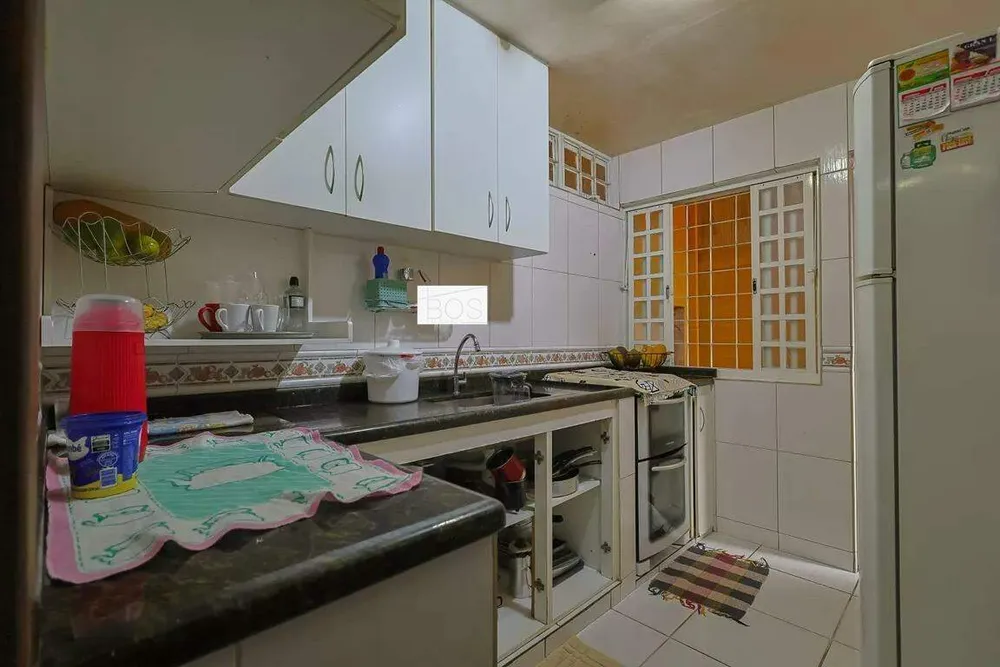 Casa, 4 quartos, 240 m² - Foto 13