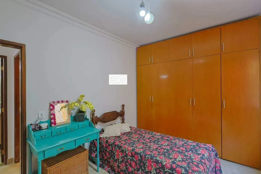 Casa, 4 quartos, 240 m² - Foto 13