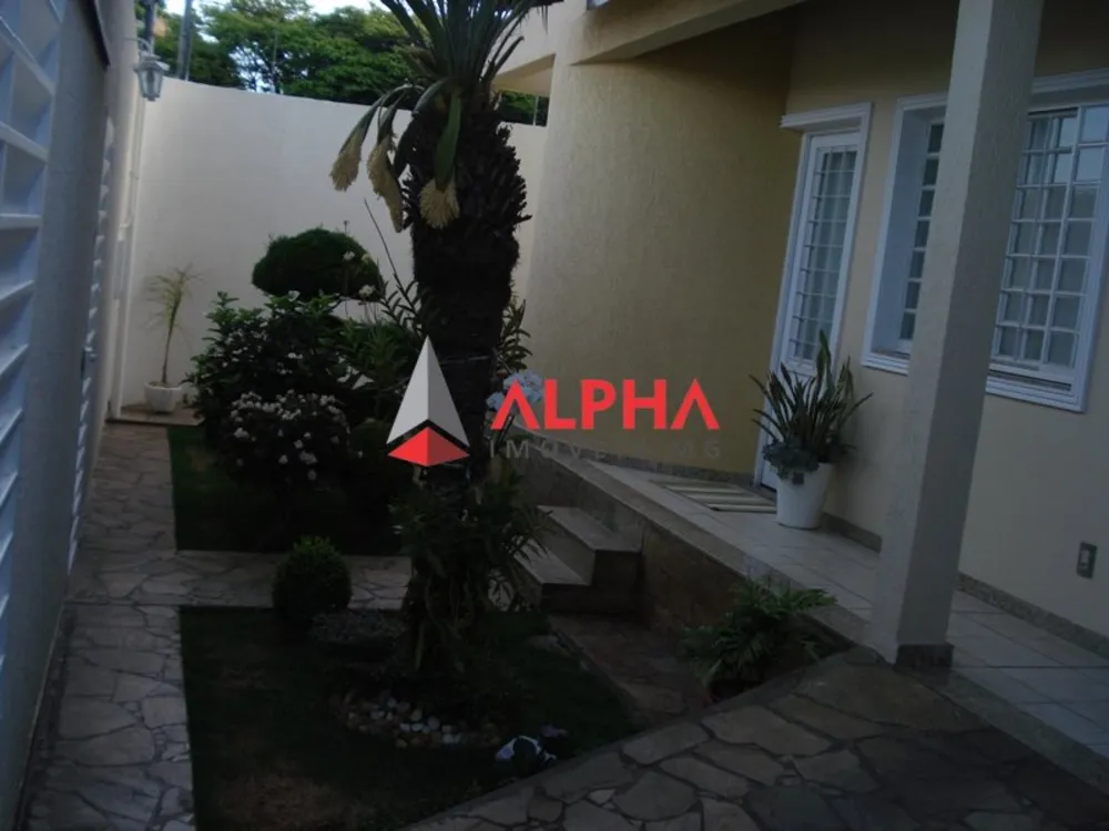 Casa, 3 quartos, 250 m² - Foto 1