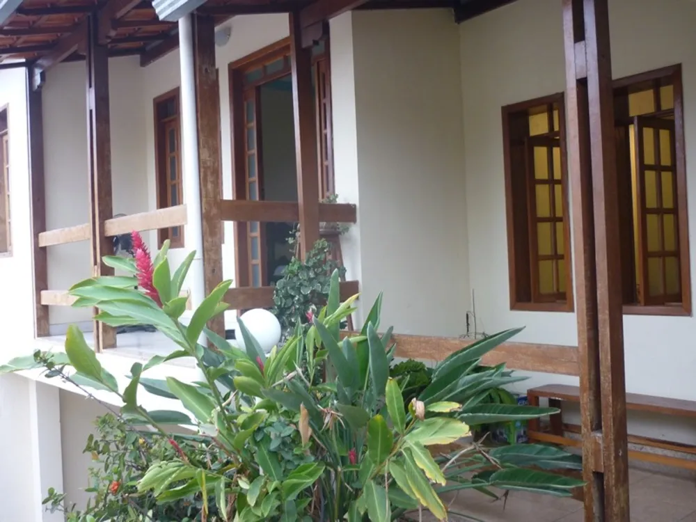 Casa, 4 quartos, 252 m² - Foto 1
