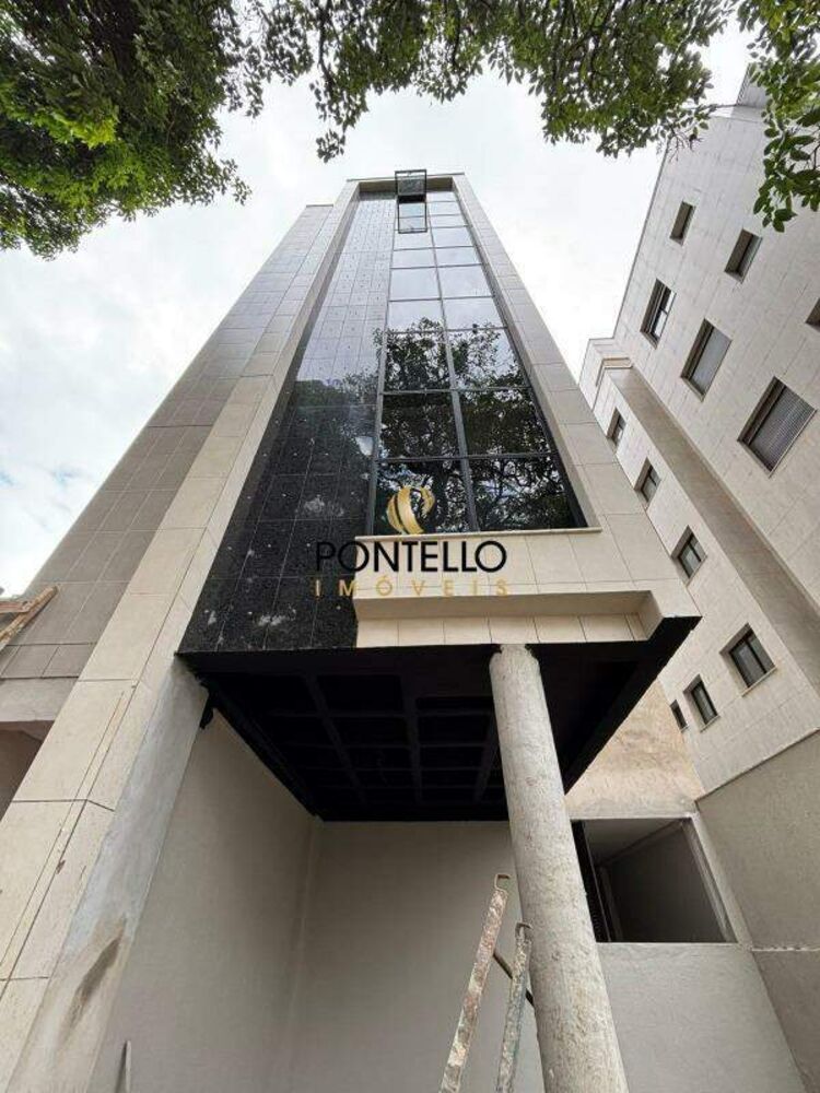 Apartamento à venda com 2 quartos, 65m² - Foto 1