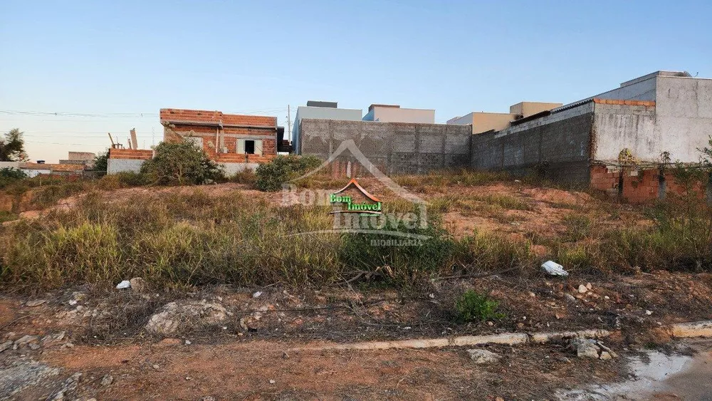 Terreno à venda, 300m² - Foto 1