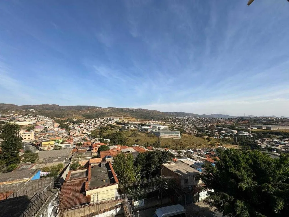 Casa, 4 quartos, 240 m² - Foto 4