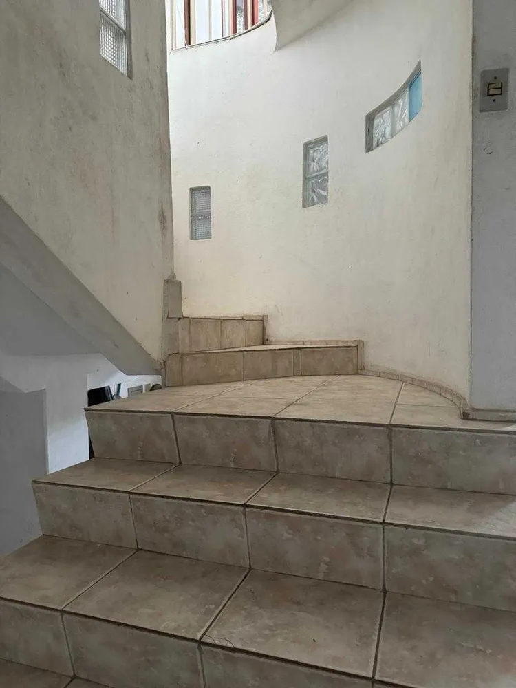 Casa, 4 quartos, 240 m² - Foto 17