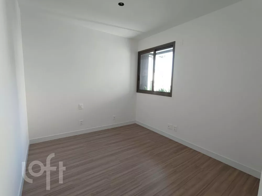 Apartamento à venda com 3 quartos, 86m² - Foto 4