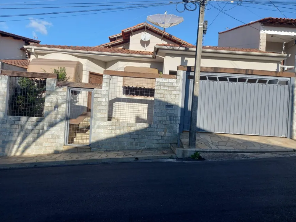 Casa, 3 quartos, 173 m² - Foto 1