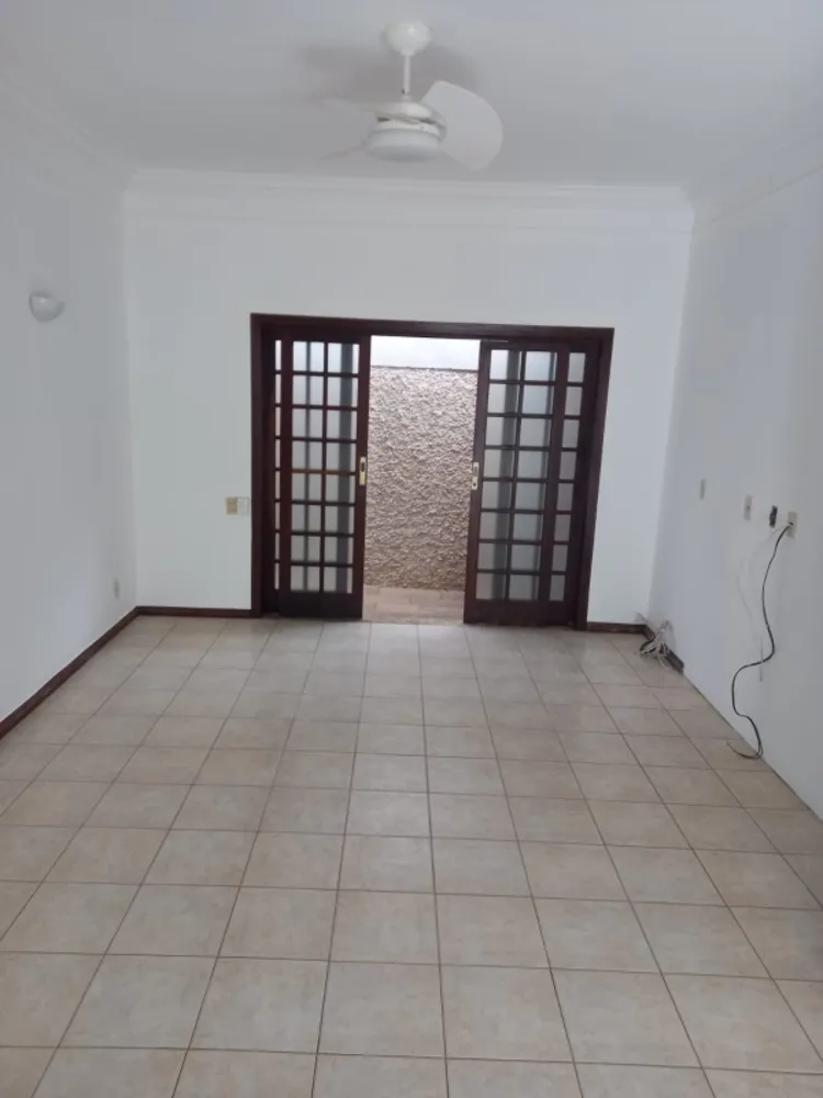 Casa, 3 quartos, 173 m² - Foto 2