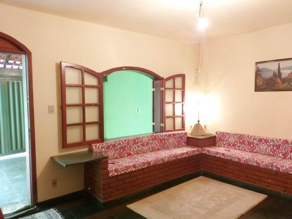 Casa à venda com 2 quartos, 230m² - Foto 2