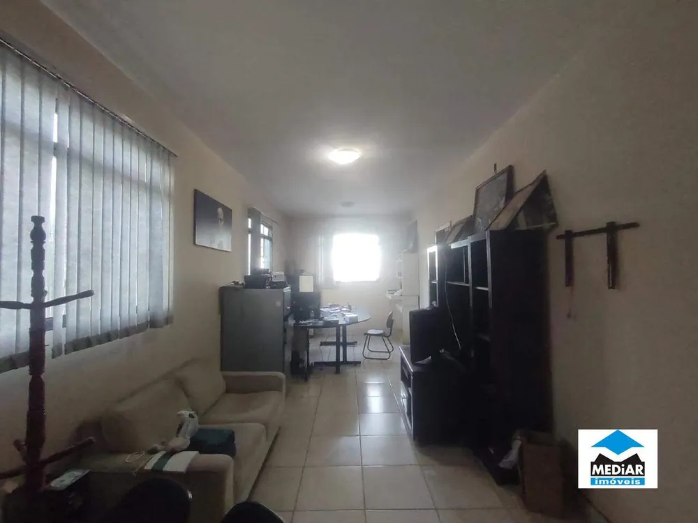 Casa, 5 quartos, 240 m² - Foto 1
