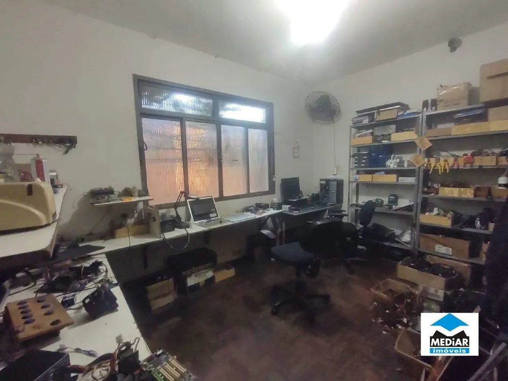 Casa, 5 quartos, 240 m² - Foto 11