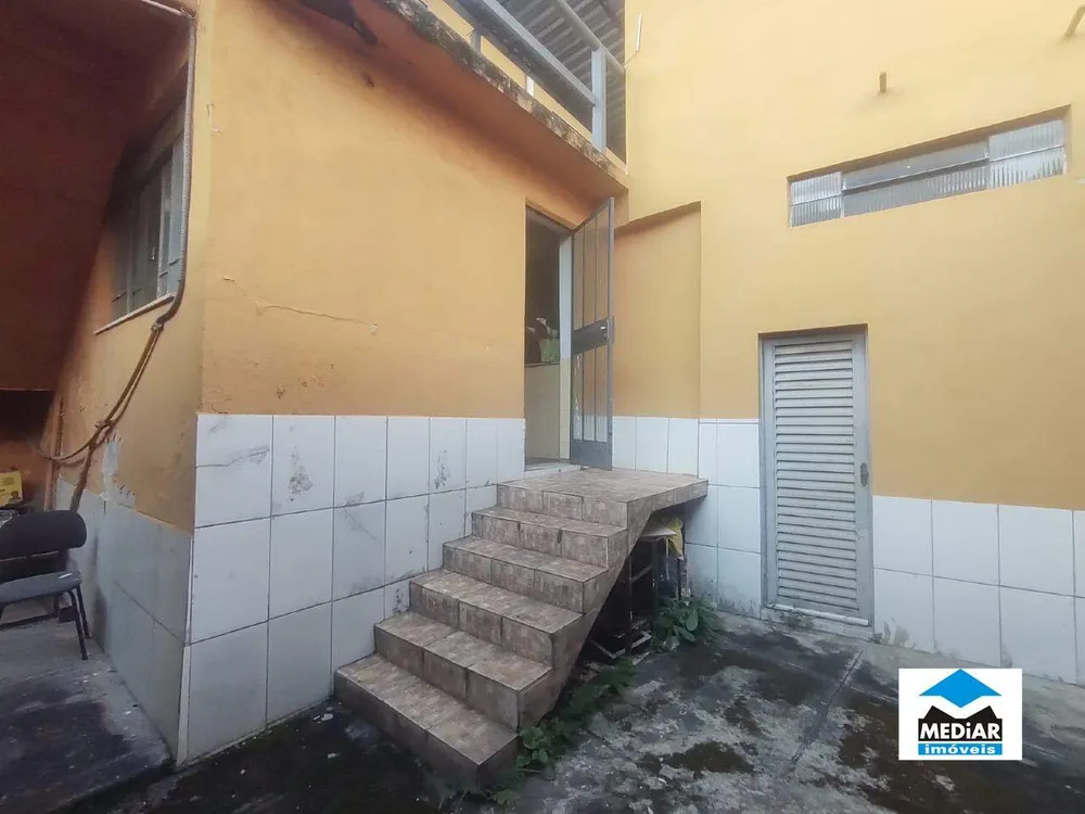 Casa, 5 quartos, 240 m² - Foto 3